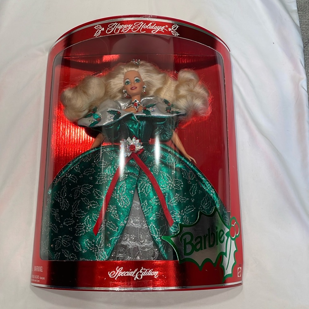 Mattel 1995 Special Edition Happy Holidays Barbie 14123